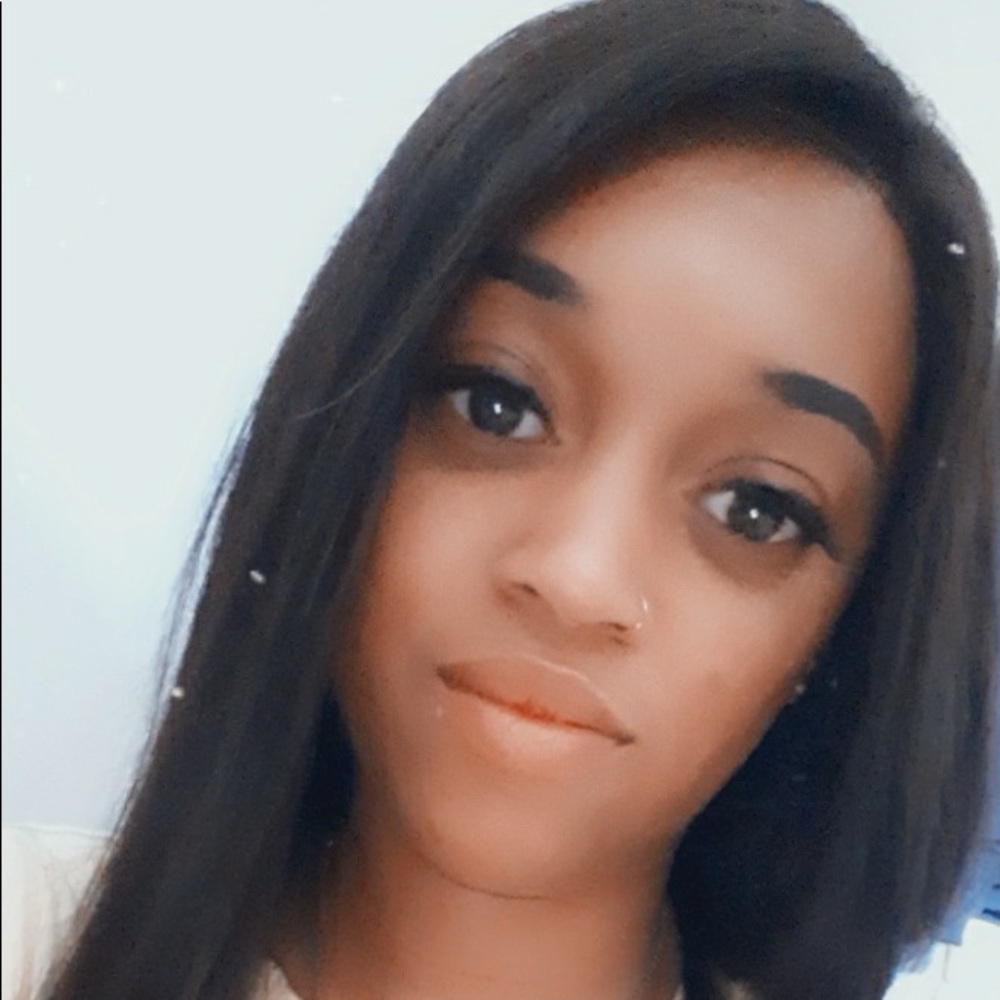 Meet your Posher, Camellia